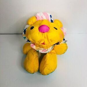 vintage fisher price jungle friends yellow lion rattle #3704 soft plush 1995